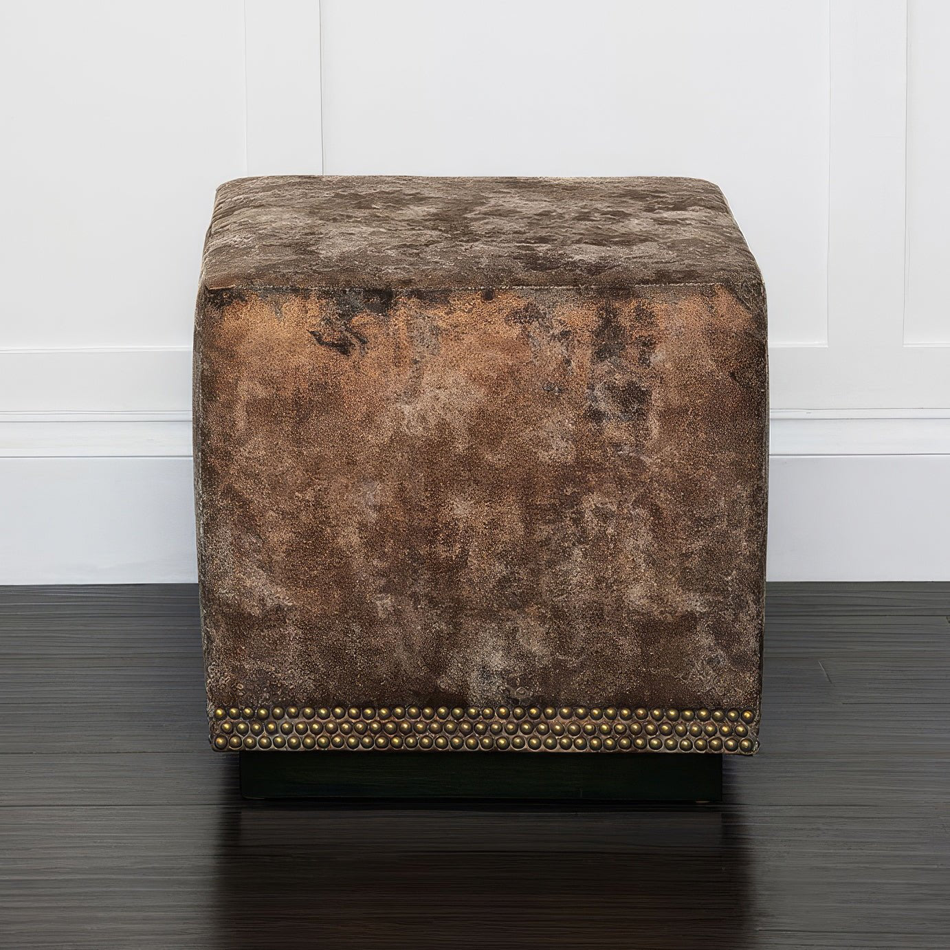 Pouf cube en velours cuivré