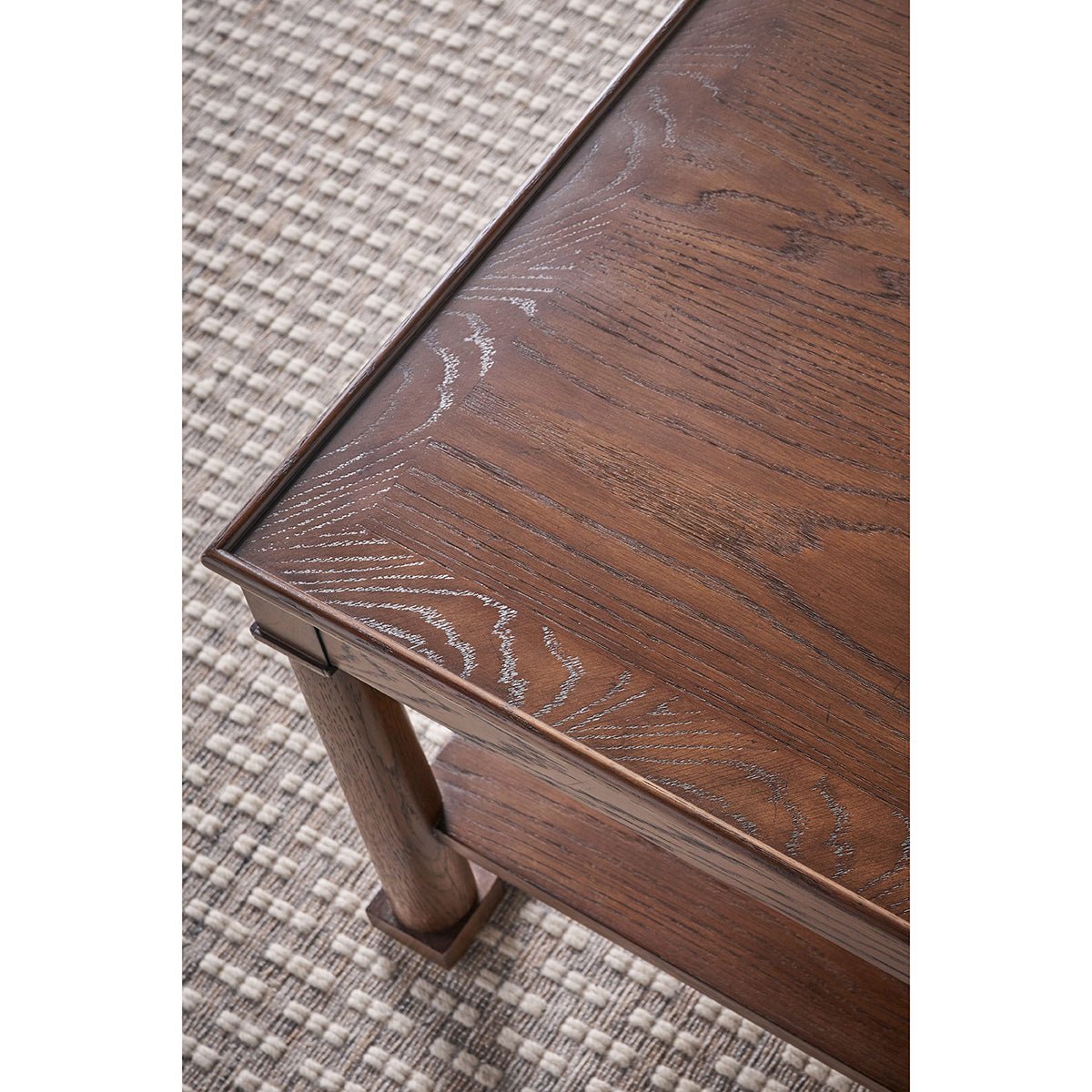 Table basse en chêne rustique foncé