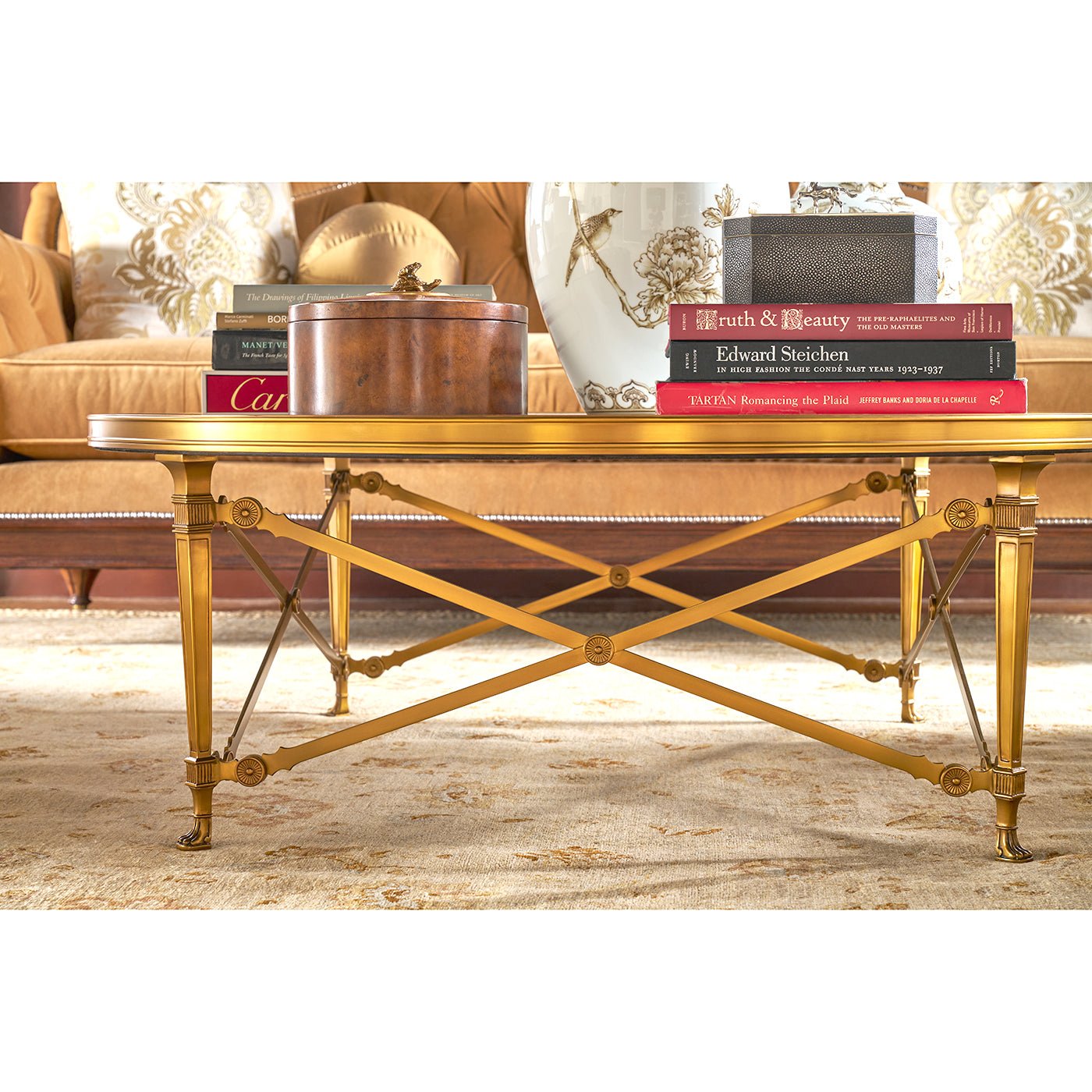 Table basse ronde de style Empire français
