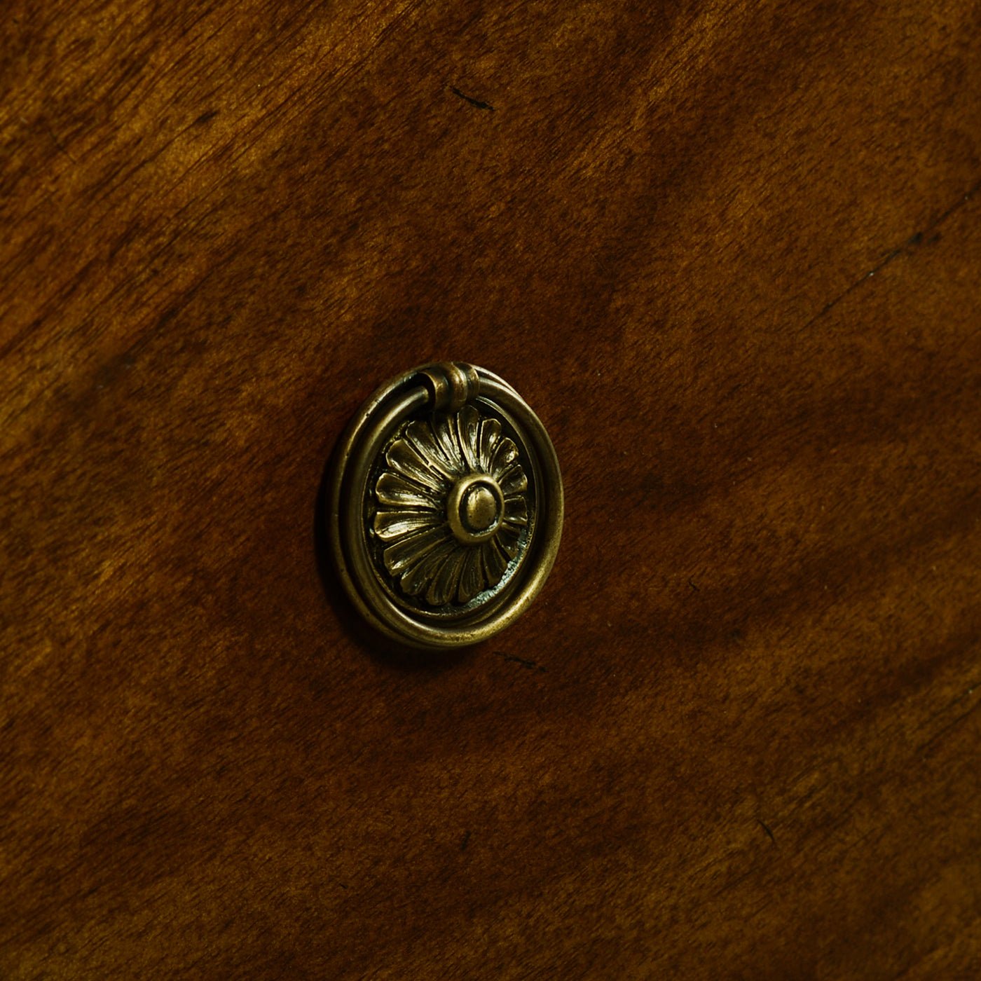 Table de chevet française Louis XVI