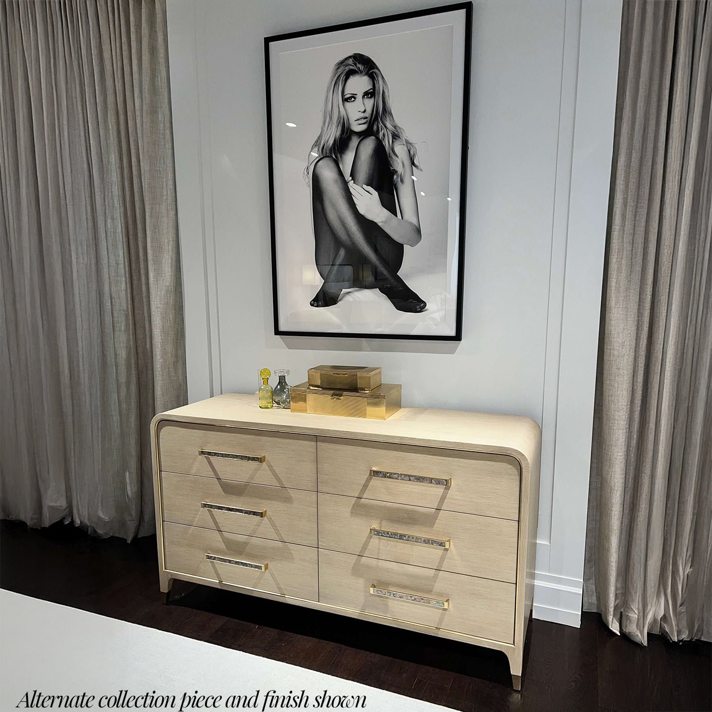 Table de chevet Hollywood Regency - Finition claire