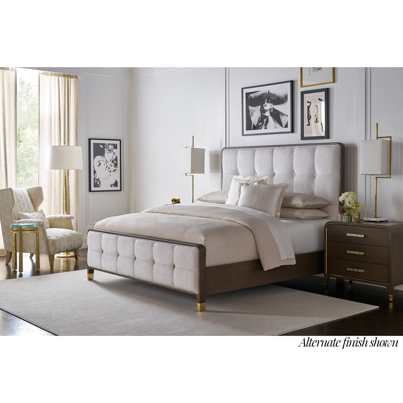 Lit king size rembourré Hollywood Regency - Finition claire
