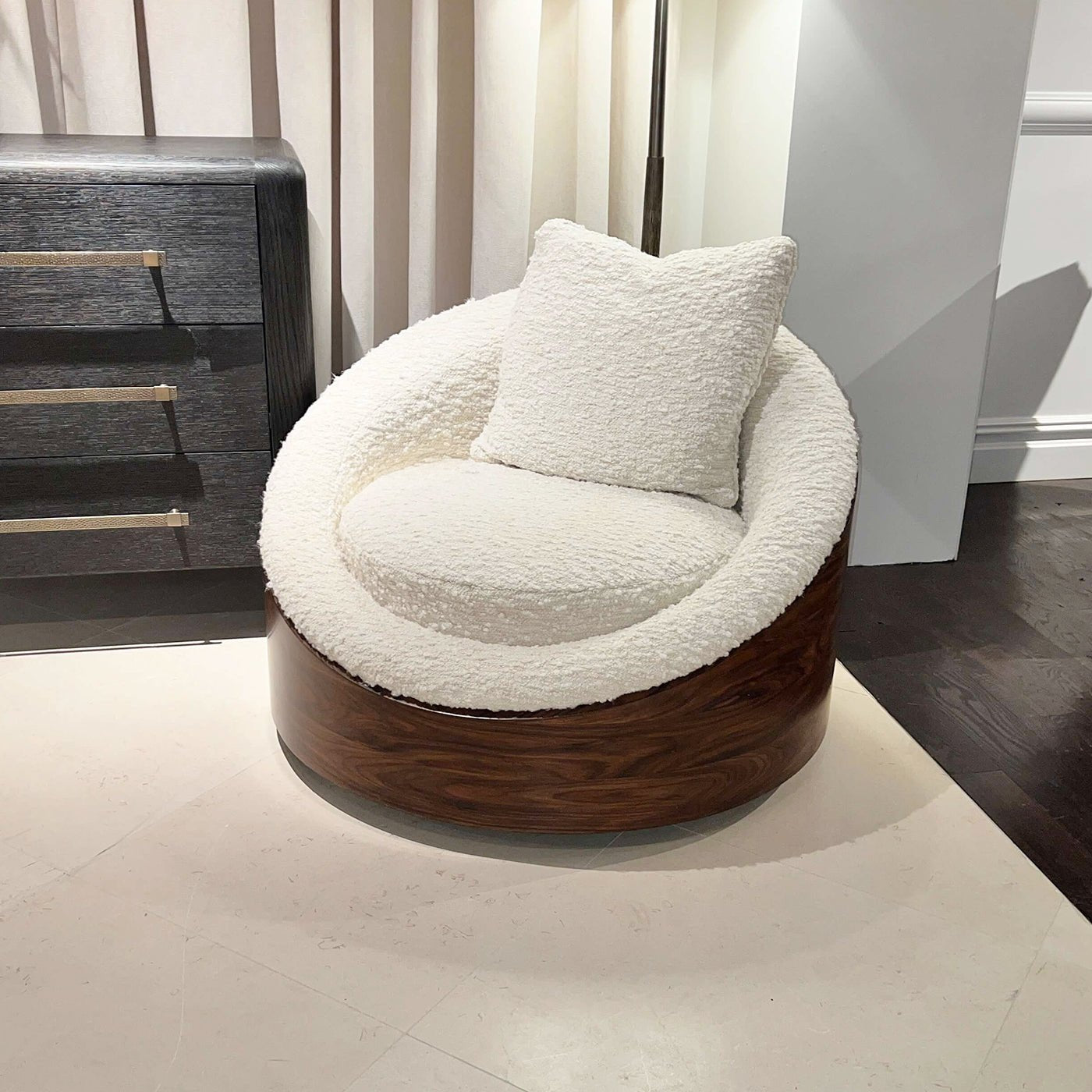 Fauteuil de salon du milieu du siècle