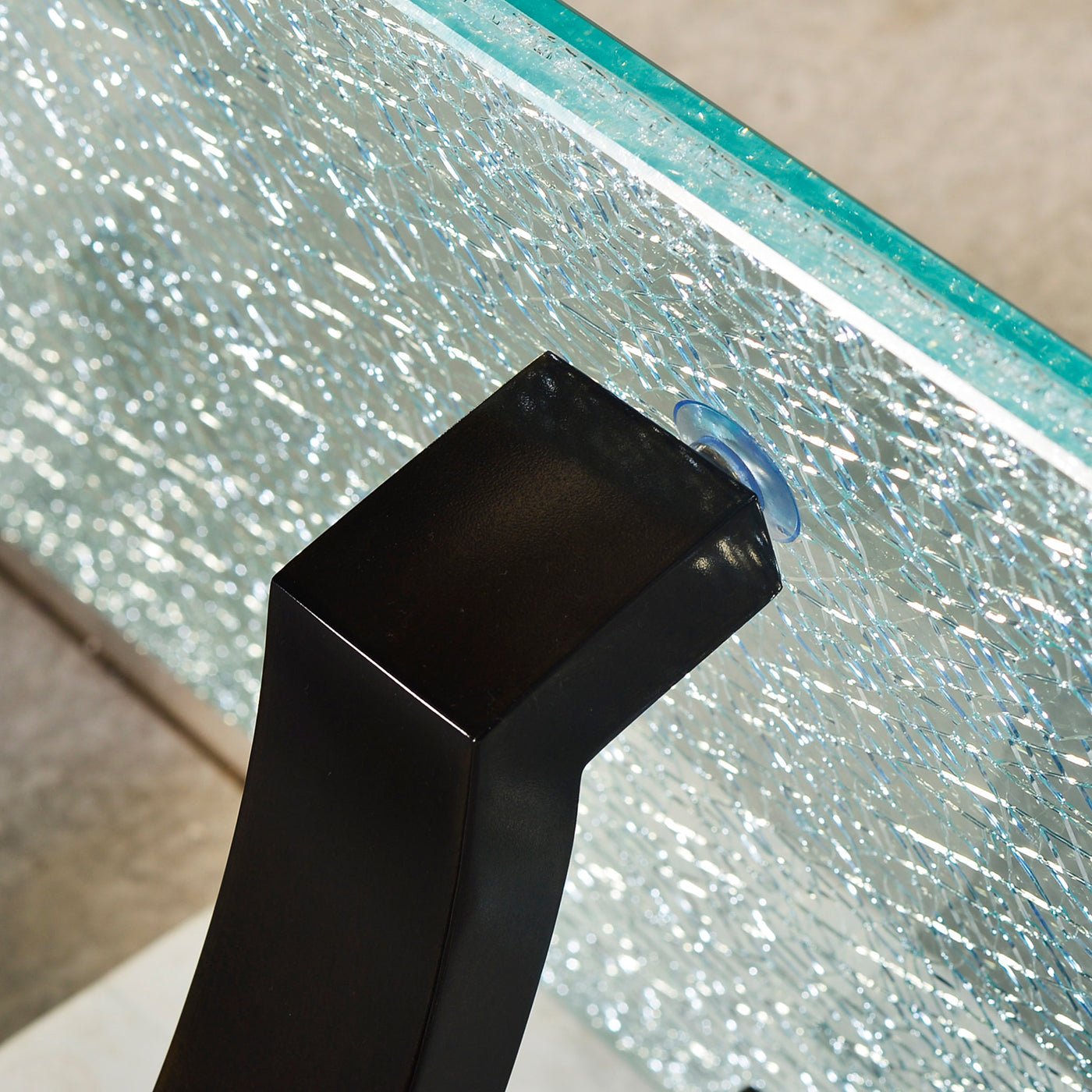 Table console moderne avec plateau en verre