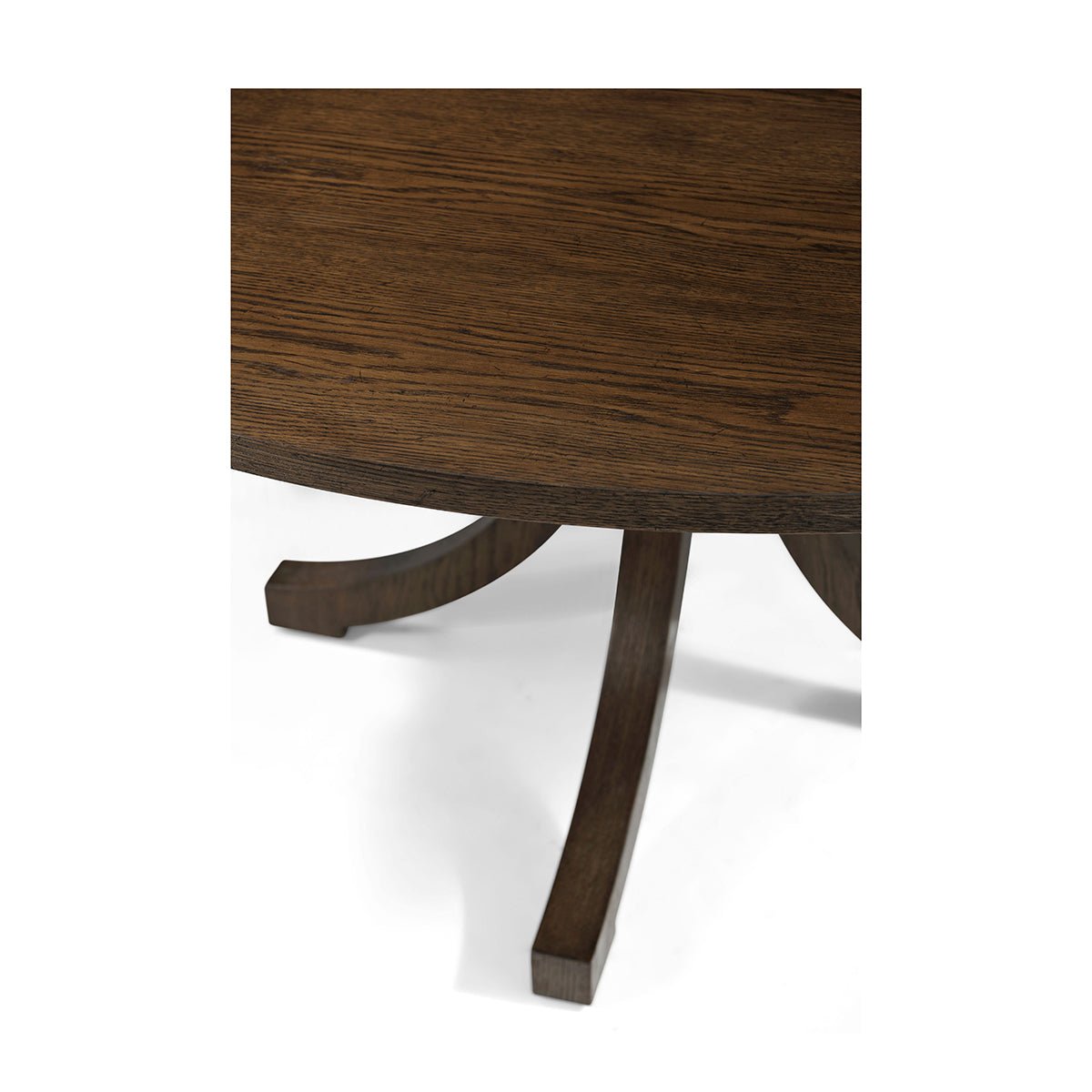 Table à manger ronde en chêne de style côtier