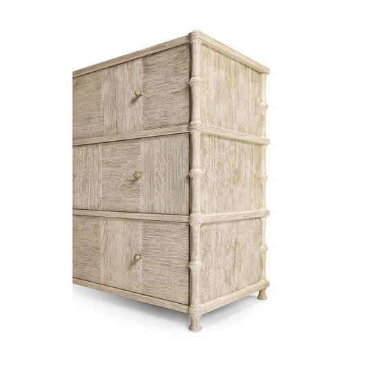 Commode rustique lavée