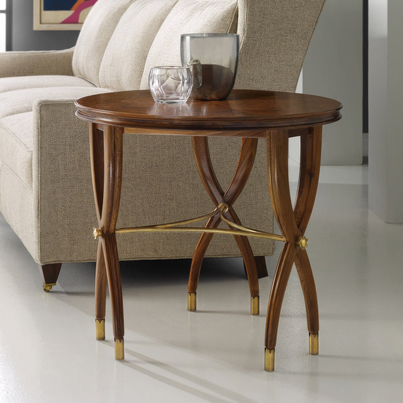 Table d'appoint ronde Art déco en noyer