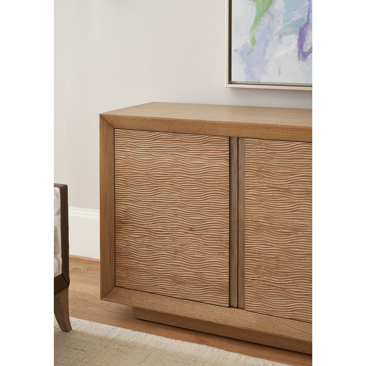 Meuble multimédia moderne et organique en bois blond