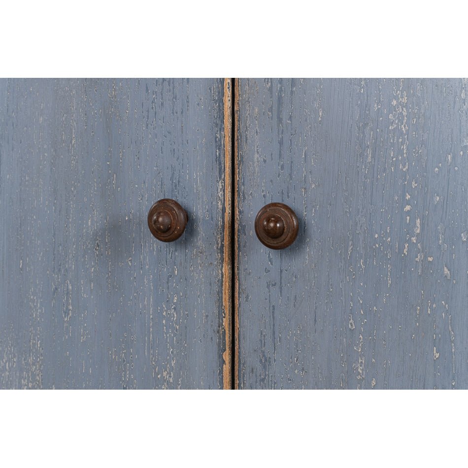 Buffet campagnard peint en bleu