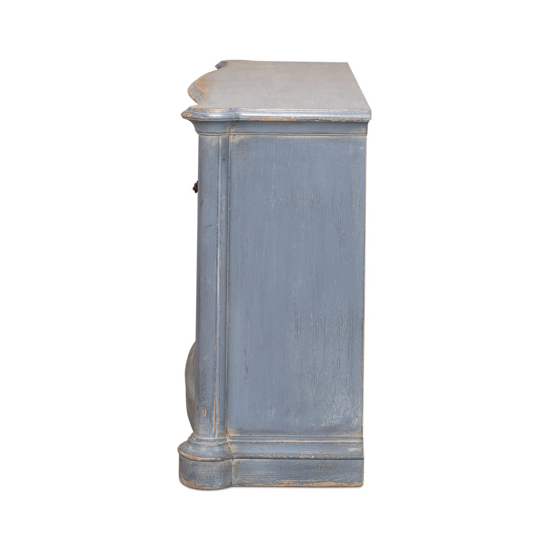 Buffet campagnard peint en bleu