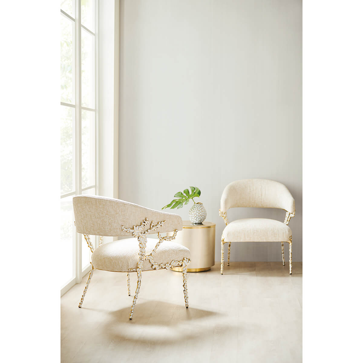 Dazzling Modern Chair
