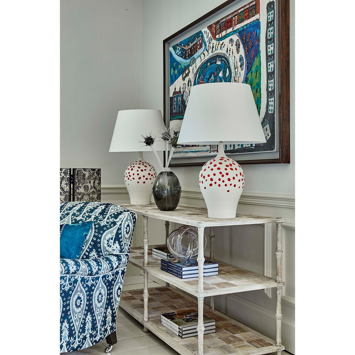 Console anglaise à trois niveaux lavée