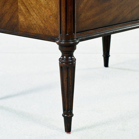 Table de chevet française Louis XVI