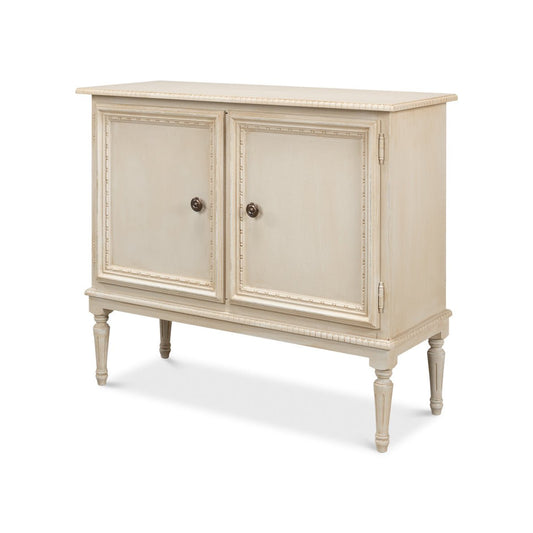 Meuble d'appoint peint de style provincial français