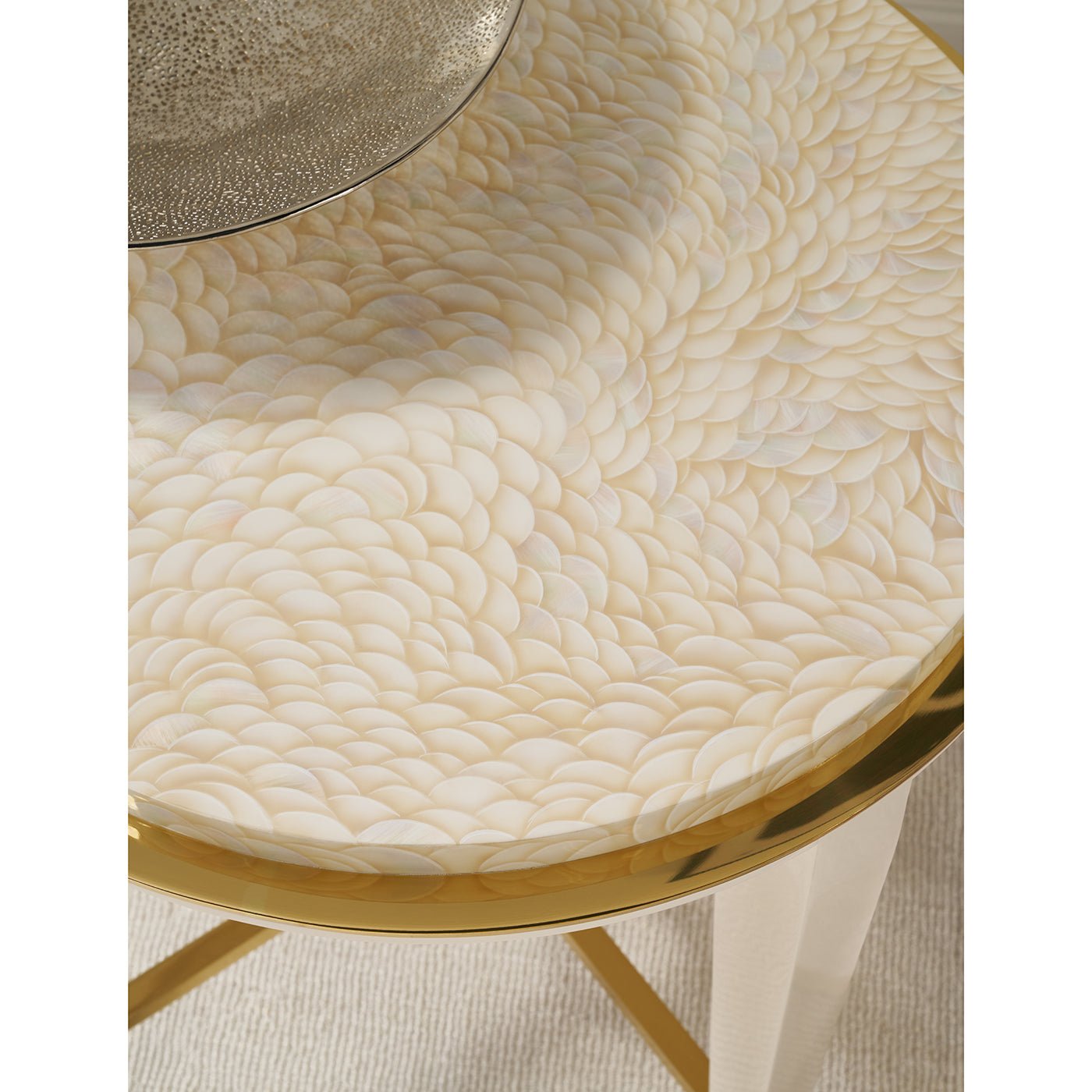 Table d'appoint ronde Hollywood Regency