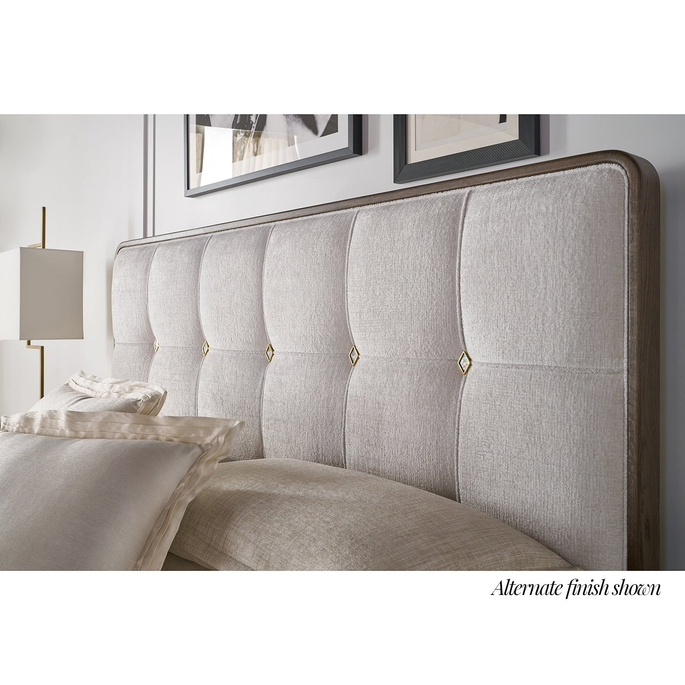 Lit king size rembourré Hollywood Regency - Finition claire
