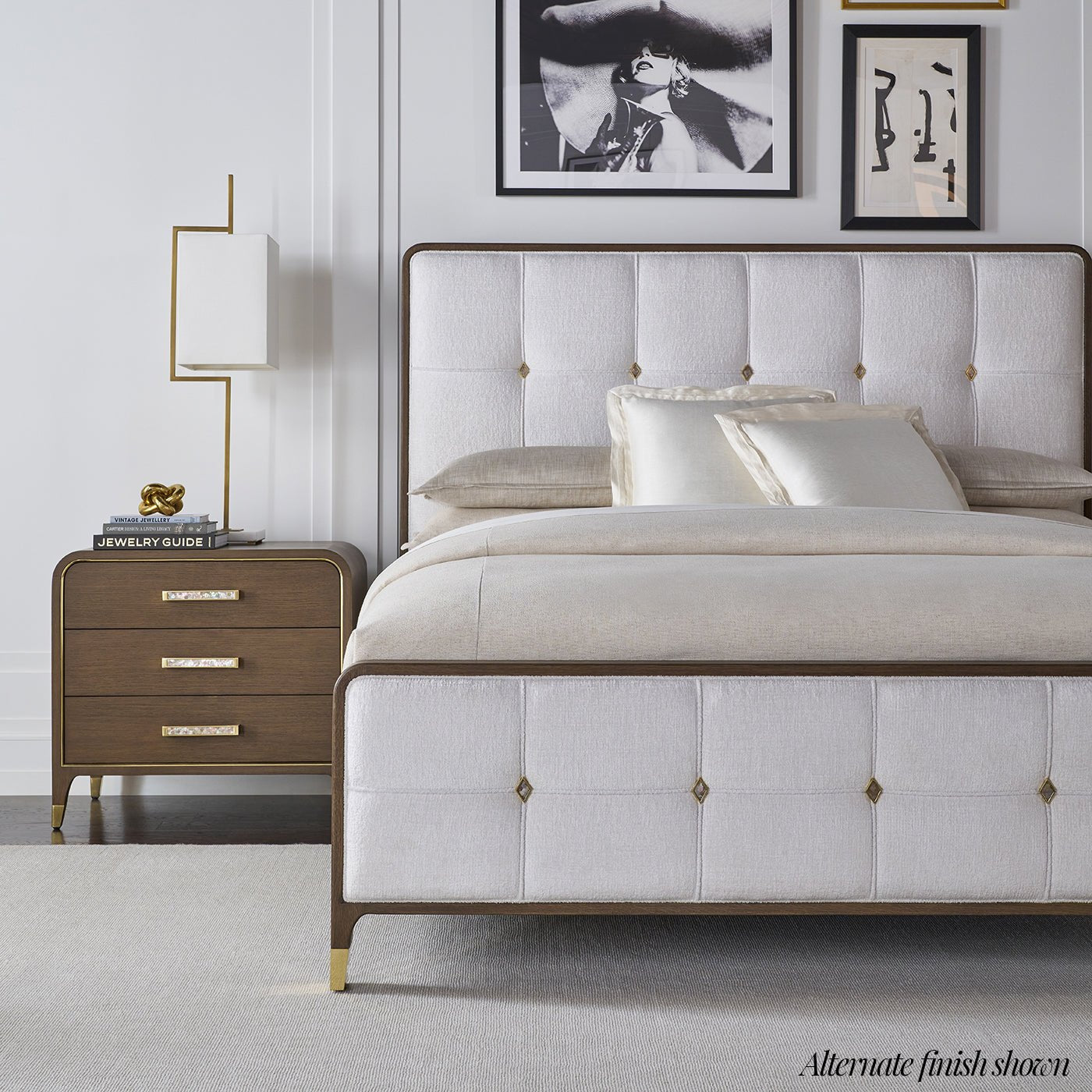Lit king size rembourré Hollywood Regency - Finition claire