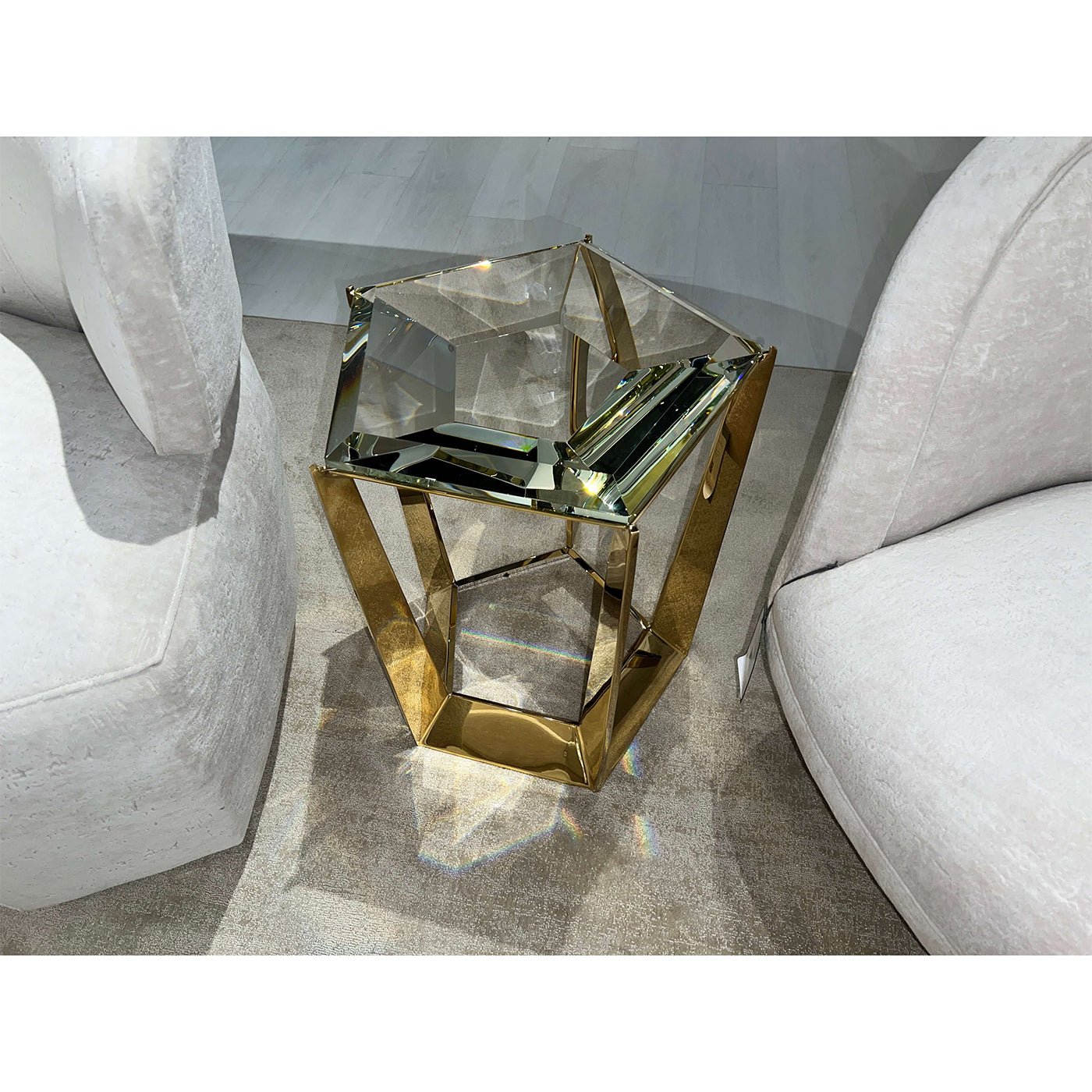 Table d'appoint moderne en pierres précieuses