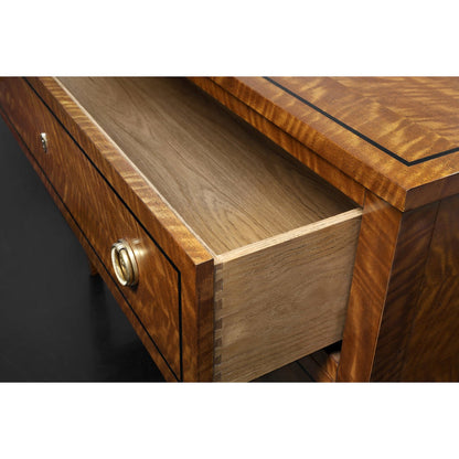 Northern European Style Commode