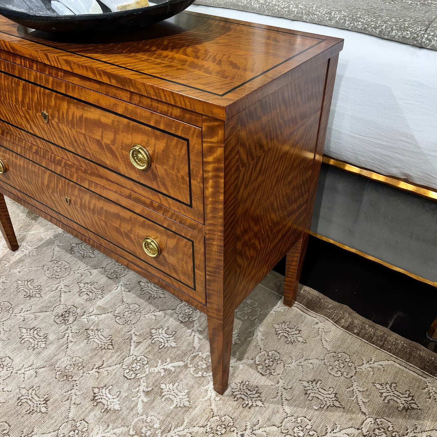 Northern European Style Commode