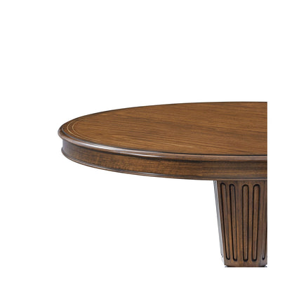 Table à manger ronde de style Régence de 60 pouces