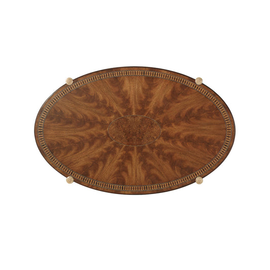Table basse ovale de style Régence
