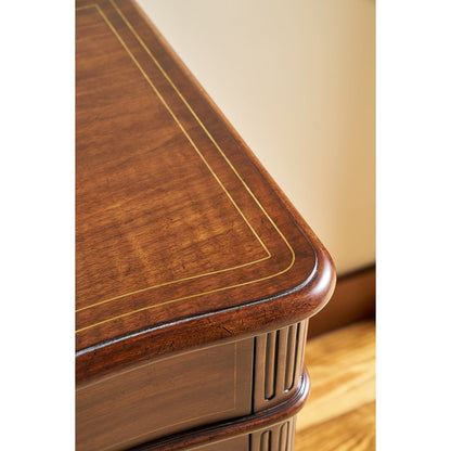 Armoire à deux portes de style Régence