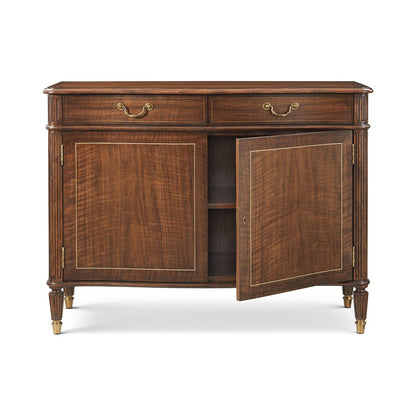 Armoire à deux portes de style Régence
