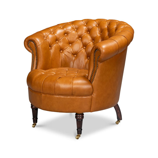 Chaise à dossier tonneau en cuir de selle beige