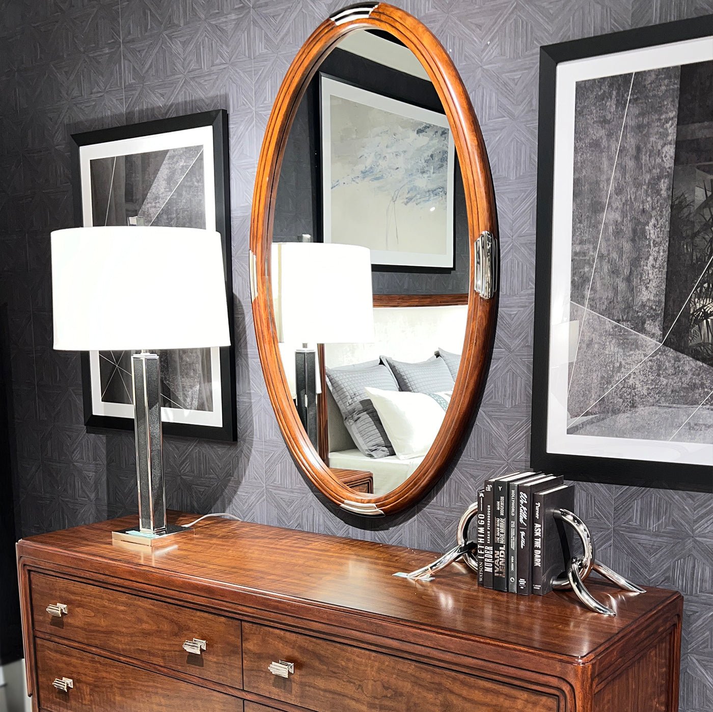 Miroir ovale Art Déco en noyer