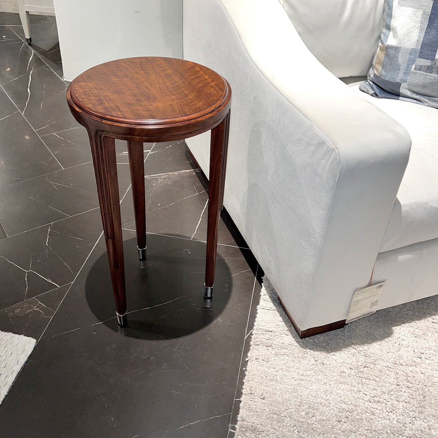 Table d'appoint ronde Art déco en noyer