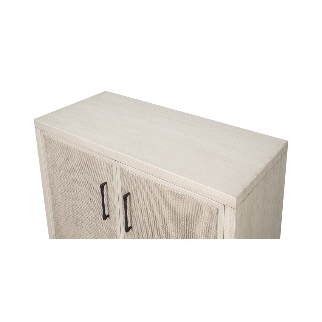 Meuble d'appoint moderne peint en blanc